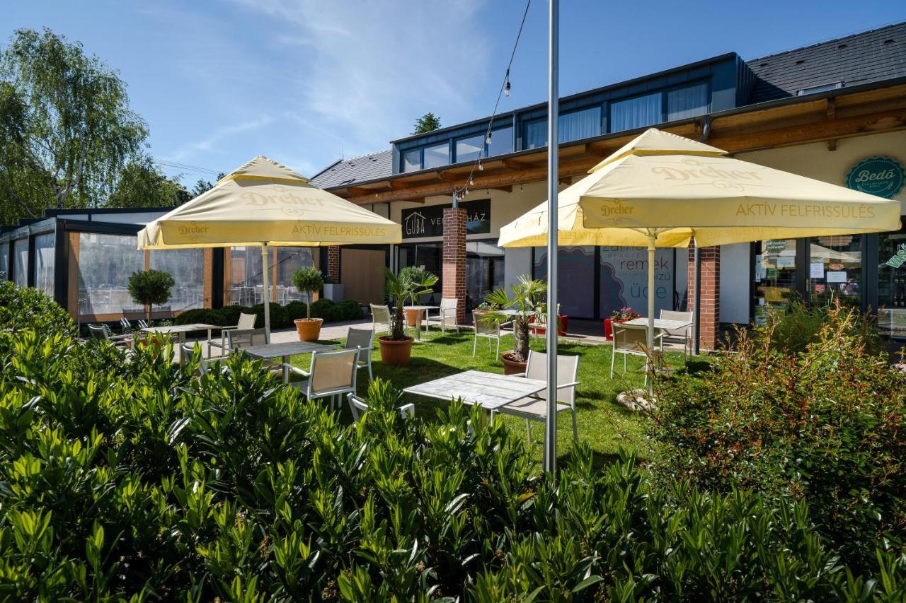 Győrújbarát Guba Vendeghaz B&B 외부 사진