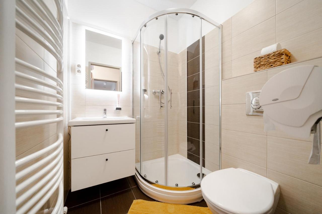 Győrújbarát Guba Vendeghaz B&B 외부 사진